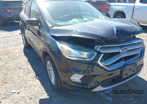 2017 Ford Escape Se z USA, uszkodzony, nr VIN 1FMCU9GD9HUE42340